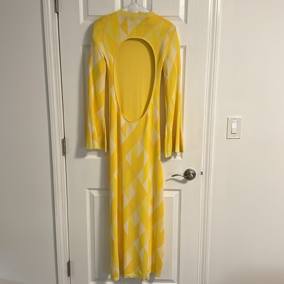 Dodo Bar Or yellow fitted dress - Picture 2 of 5